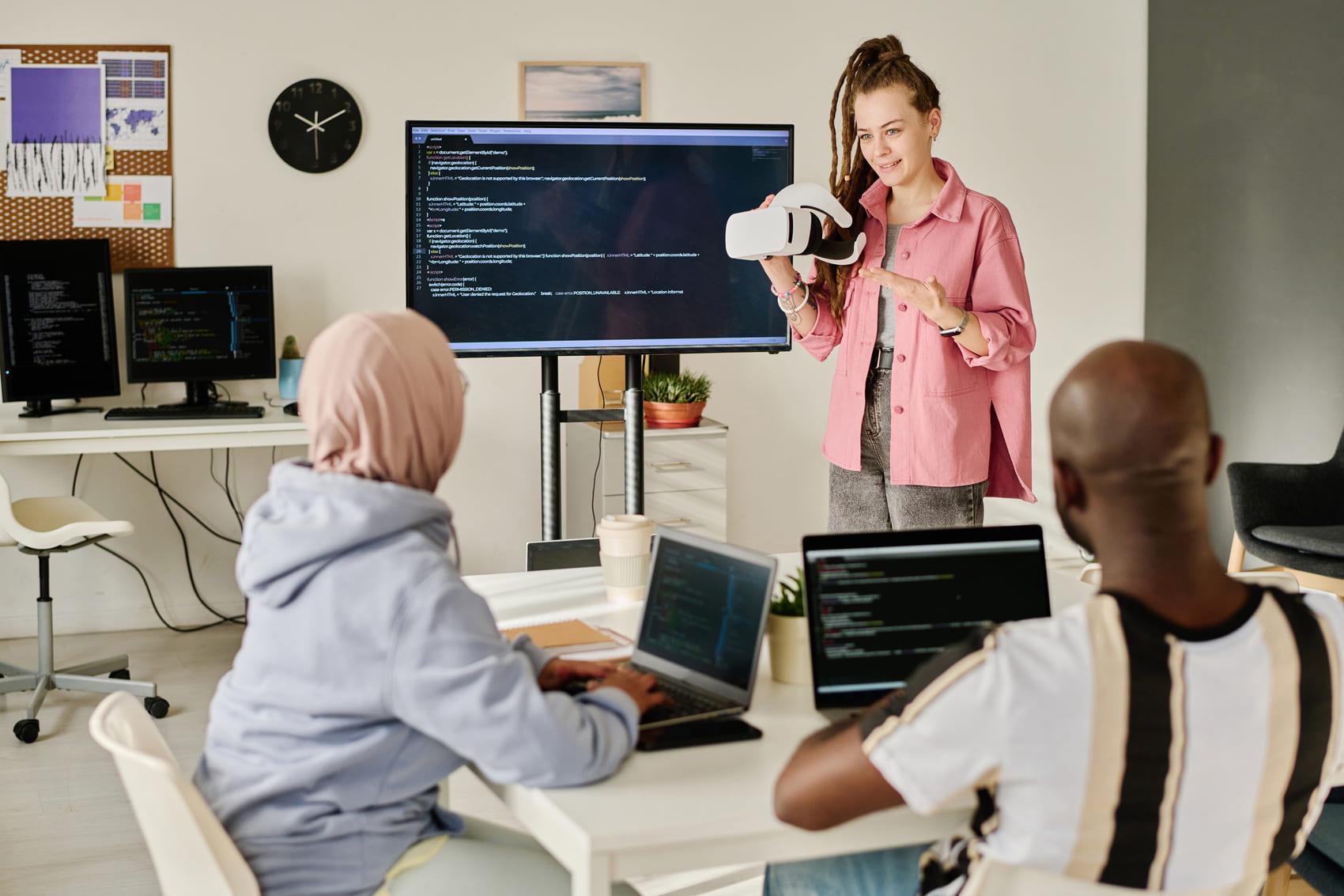 Building Interactive Web Apps: Real Projects and Expert Mentorship at QuantiCiyu